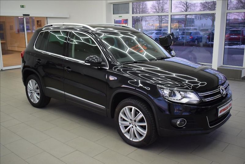 Volkswagen Tiguan 2,0 TDi, Sport&Style,DSG,Xen, - fotka 3 z 37