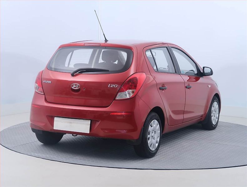 Hyundai i20 (2012) 1.2, Serv.kniha, zamluveno - fotka 5 z 14