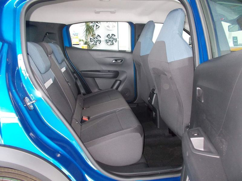 Opel Frontera (2026) Edition Hybrid 1.2 TURBO (81kW - fotka 8 z 22