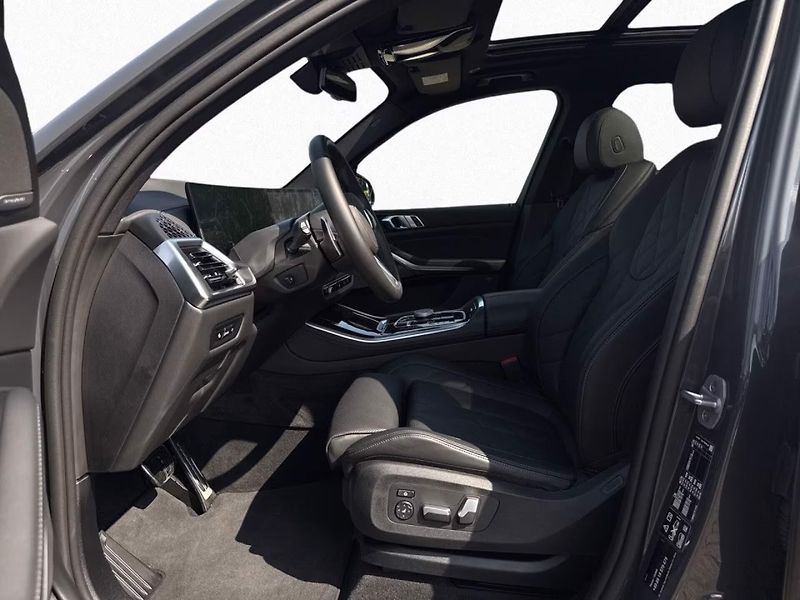 BMW X5 xDrive30d M-Sport DAPro 360 - fotka 7 z 15
