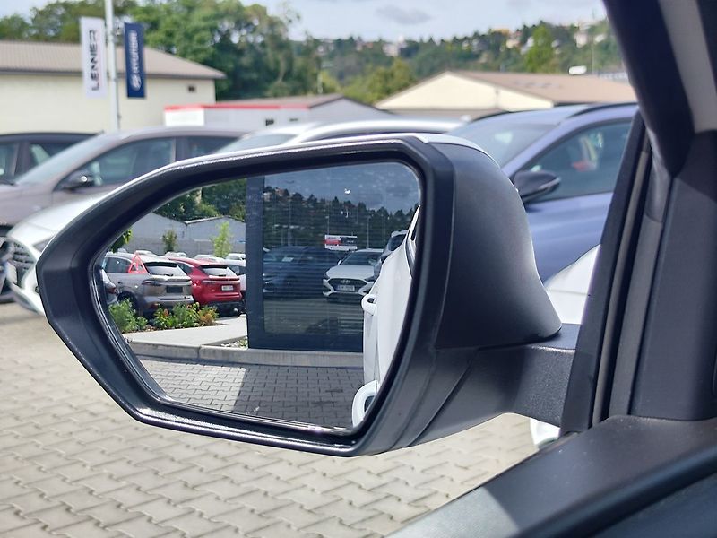 Hyundai Tucson 1.6 T-GDI/110kW Smart Navi DCT - fotka 15 z 33