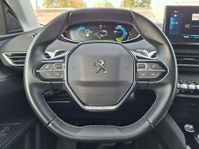 Peugeot 3008 ALLURE PACK HYBRID 225 e-EAT8 - fotka 20 z 31