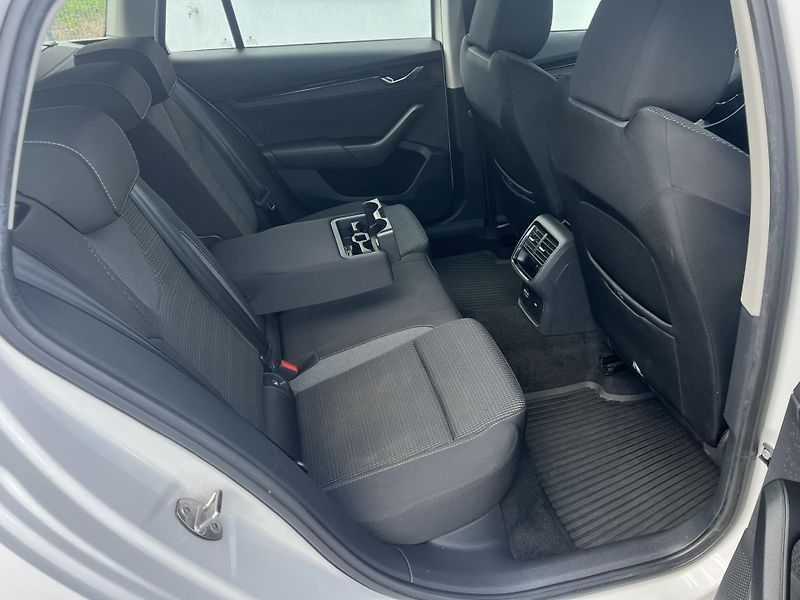 Škoda Octavia (2021) 2.0TDI TAŽNÉ 1.MAJITEL ČR NOVÉ - fotka 9 z 22