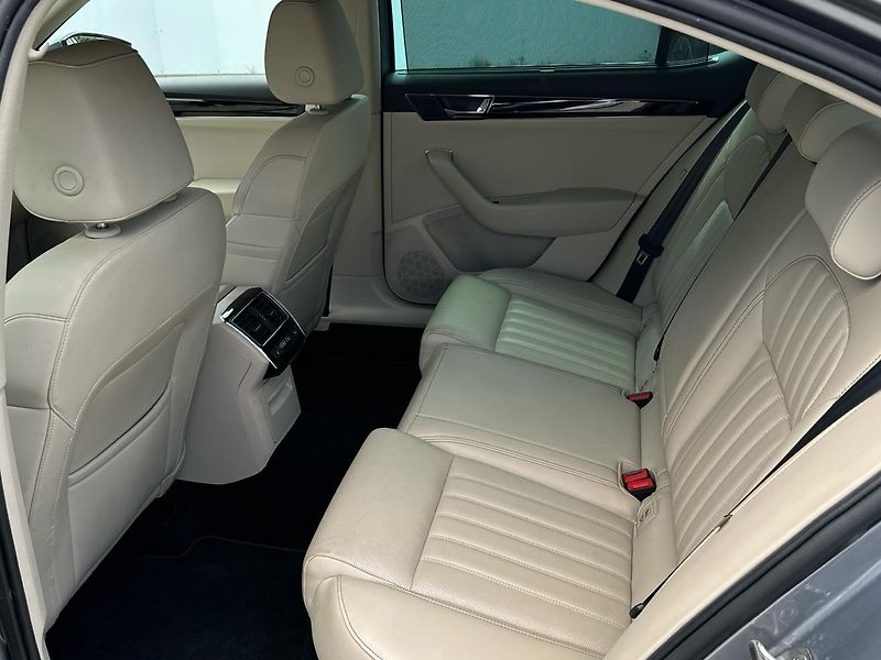 Škoda Superb 2.0 TDI LK 4x4 DSG - fotka 13 z 30