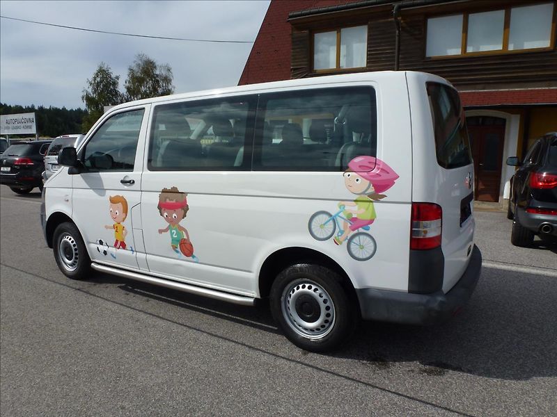 Volkswagen Transporter 2,0 TDI 9míst - fotka 13 z 46