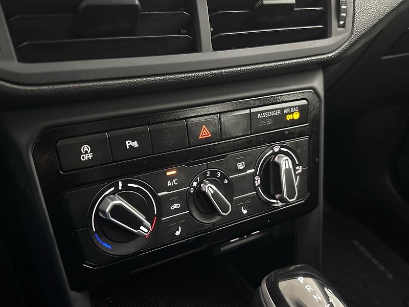 Volkswagen T-Cross LIFE - fotka 19 z 28