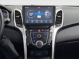 Hyundai i30 (2014) 1.6 MPI, Tempomat - náhled 12