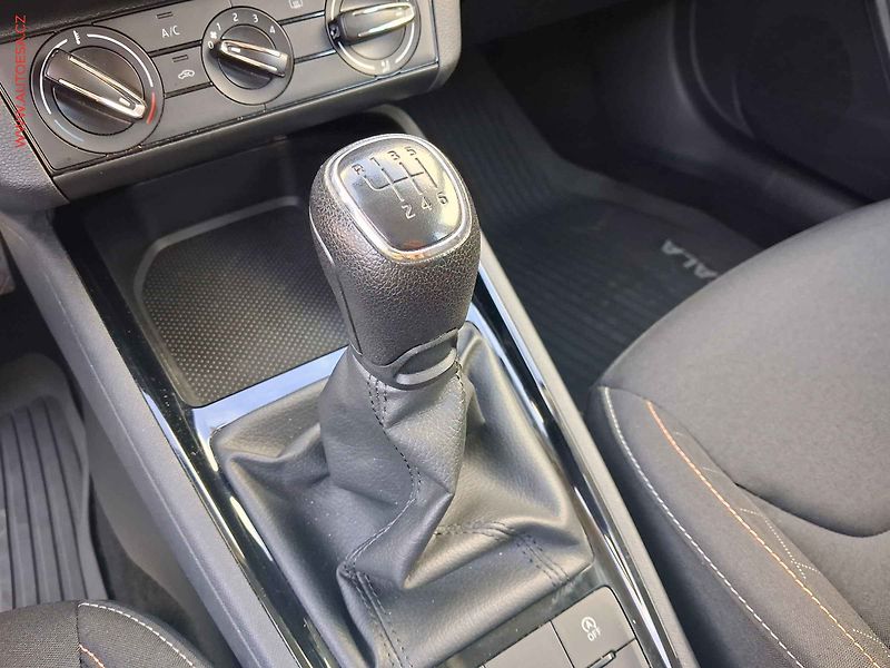 Škoda Scala (2021) 1.5 TSi, 2.maj,ČR, Ambition - fotka 14 z 15