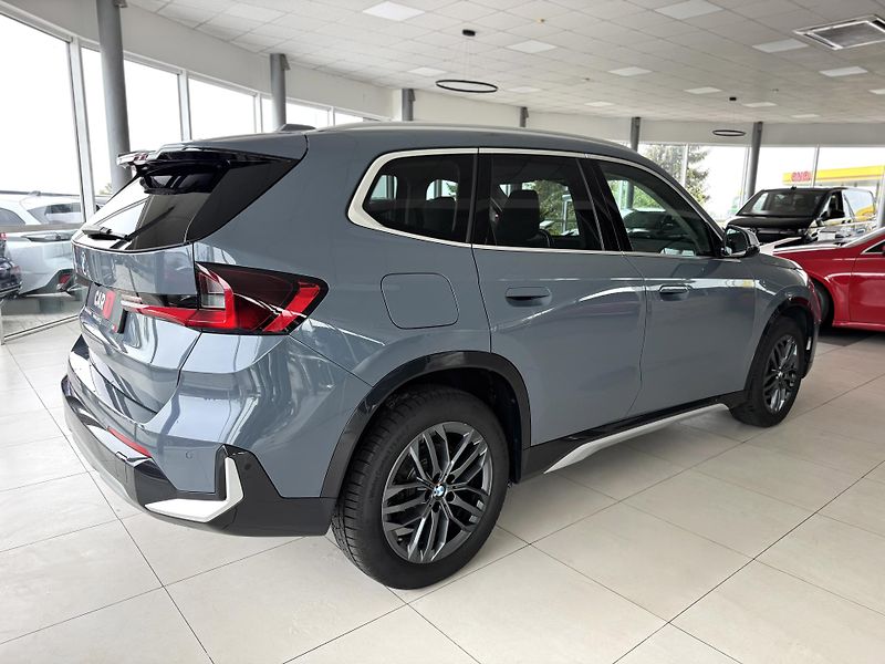 BMW X1 23d xDrive*xLine*KeyLess*DPH - fotka 5 z 37