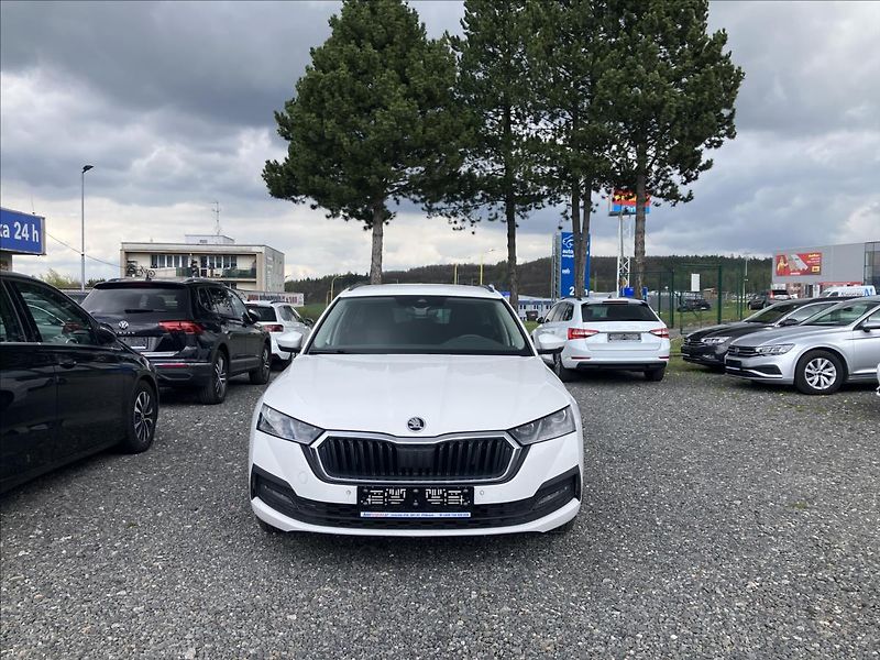 Škoda Octavia 2,0 TAŽNÉ,MATRIX-BEAM,COLUMBUS - fotka 4 z 40