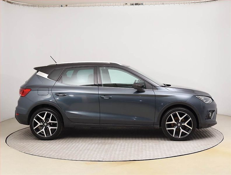 Seat Arona (2021) FR 1.0 TSI, Serv.kniha, Kůže - fotka 6 z 23