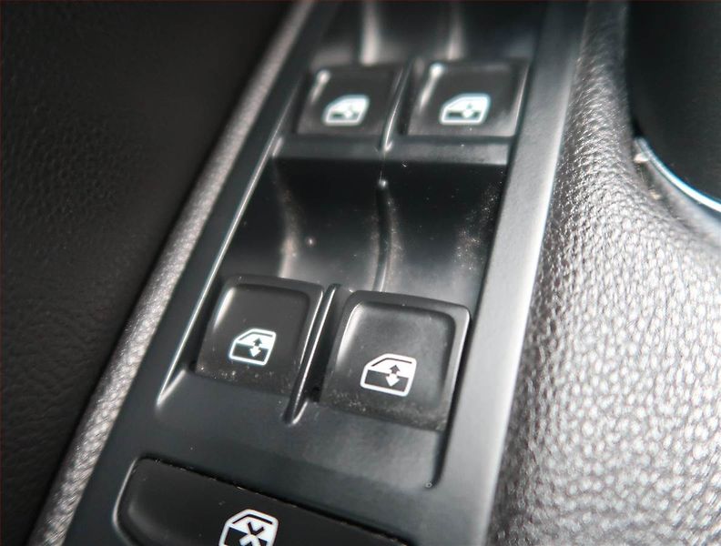 Volkswagen Golf (2016) 1.6 TDI, Tempomat - fotka 13 z 13