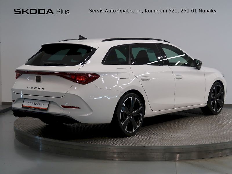 Cupra Leon (2024) VZ 2.0TSI 228KW 4x4 - fotka 2 z 42