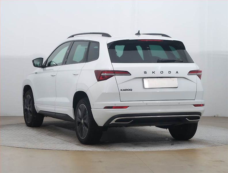 Škoda Karoq (2024) Sportline 1.5 TSI - fotka 4 z 22