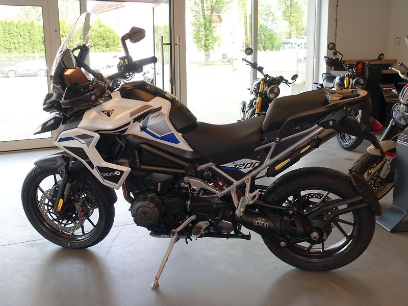 Triumph Tiger 1200 GT (2026) Alpine Edition - fotka 5 z 9