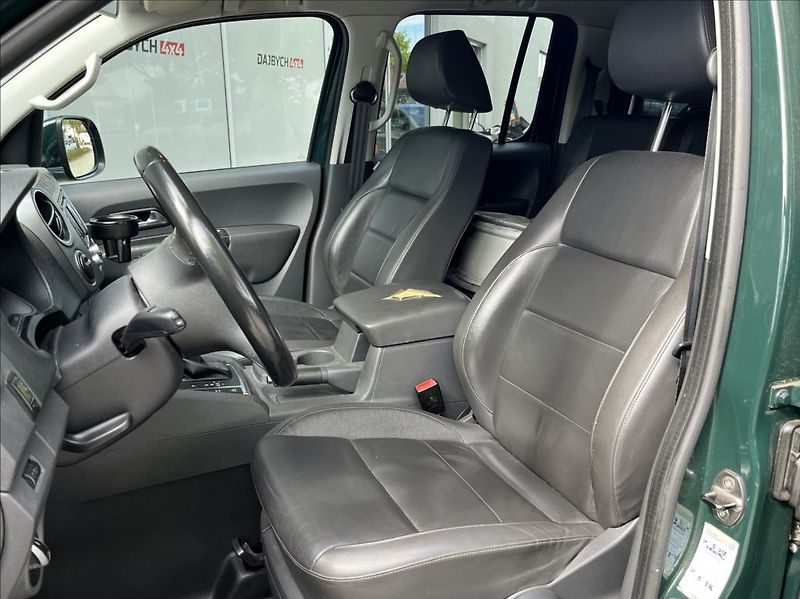 Volkswagen Amarok 2,0 ČR-1.majitel, DPH,HighLine - fotka 8 z 21