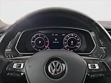 Volkswagen Tiguan (2017) 2.0 TDI, 4X4, Automat, Kůže - náhled 17