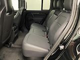 Land Rover Defender (2026) OCTA BLACK AWD AUT - náhled 7