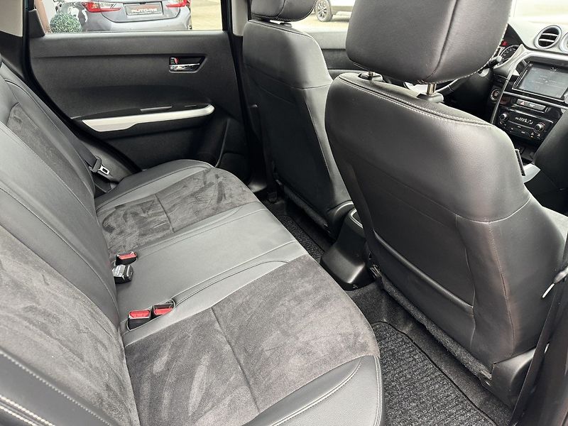 Suzuki Vitara (2015) 1.6i VVT LED Navi Pano Kamera - fotka 18 z 49