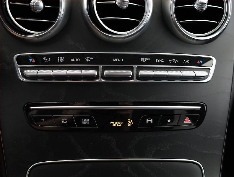 Mercedes-Benz GLC (2019) 220 d 4MATIC - fotka 12 z 18