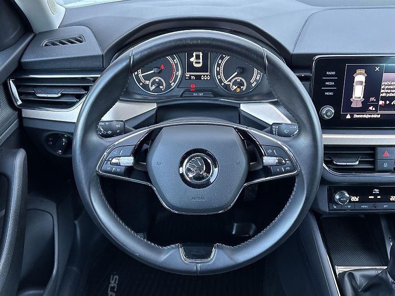 Škoda Scala (2022) 1.5 TSI Style - fotka 10 z 31