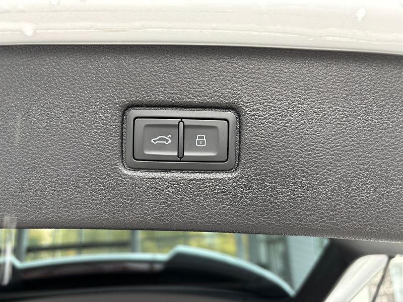 Audi Q7 FL S-line  50TDI 210kW Tažné - fotka 22 z 26
