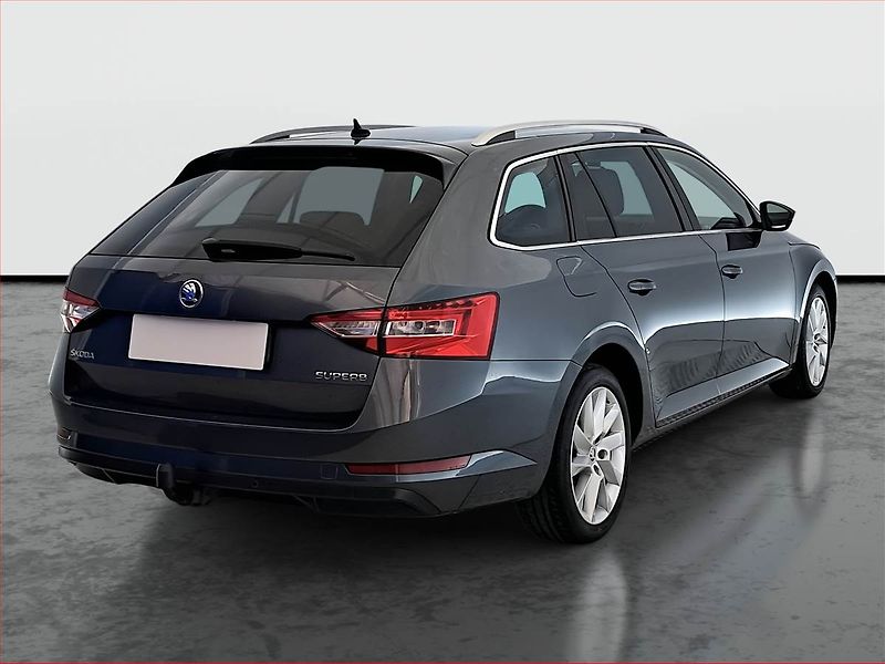 Škoda Superb (2017) Ambition 1.6 TDI, Navi - fotka 5 z 17
