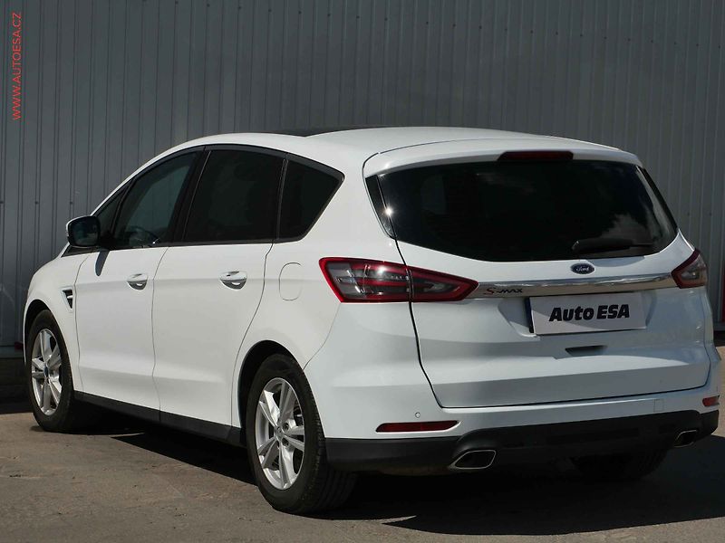 Ford S-MAX (2016) 2.0 TDCi, AT, STK6/28 - fotka 6 z 33