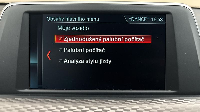 BMW X2 20d AUT xDrive - fotka 24 z 25