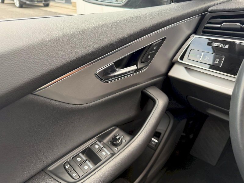 Audi Q8 (2021) 45 TDI 170kW Quattro - fotka 11 z 35