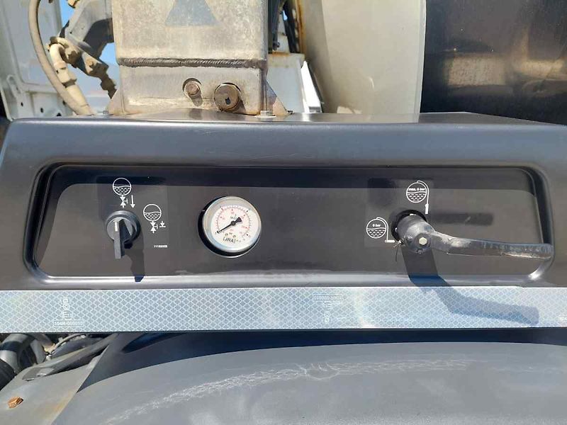 MAN TGS 32.460 BB mix Liebherr 9m3 - fotka 14 z 84