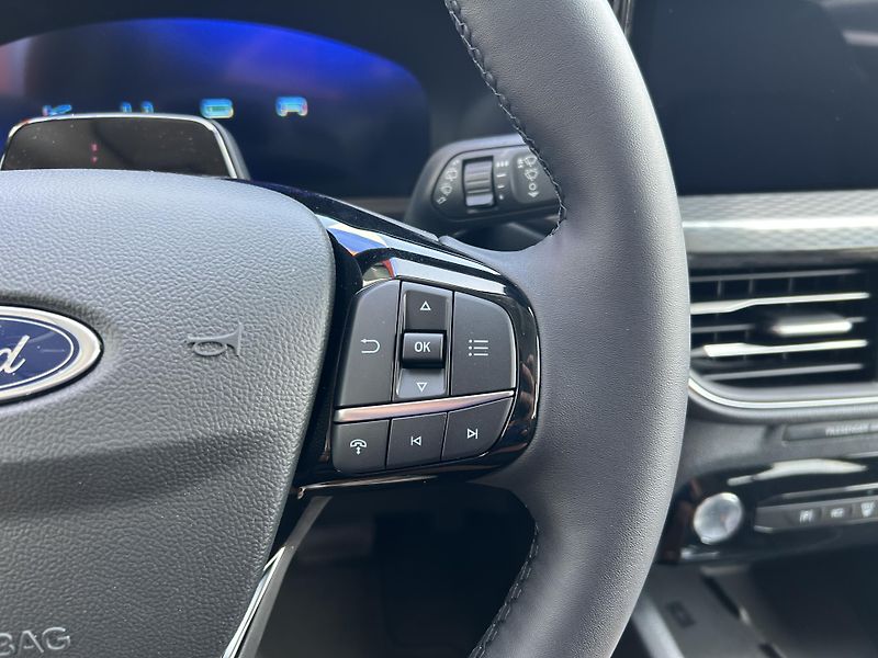 Ford Kuga Top Edition 2.5 HEV 132 kW - fotka 21 z 37