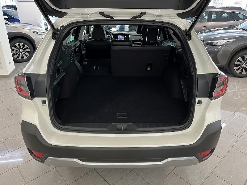 Subaru Outback (2026) 2.5i-T Touring Lineartronic - fotka 18 z 21