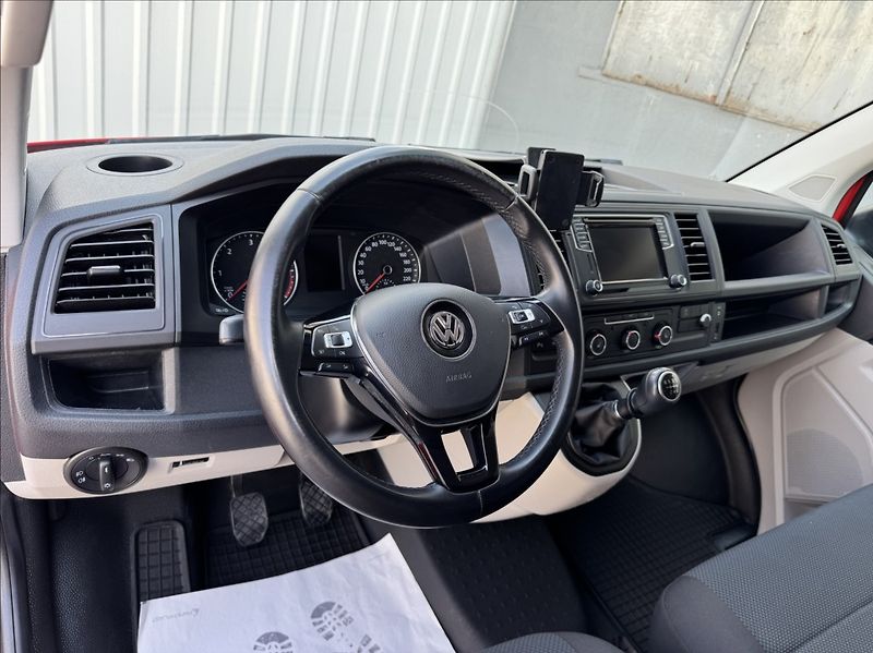 Volkswagen Transporter 2,0 TDI 4MOT LONG DPH 1.maj ČR - fotka 32 z 50