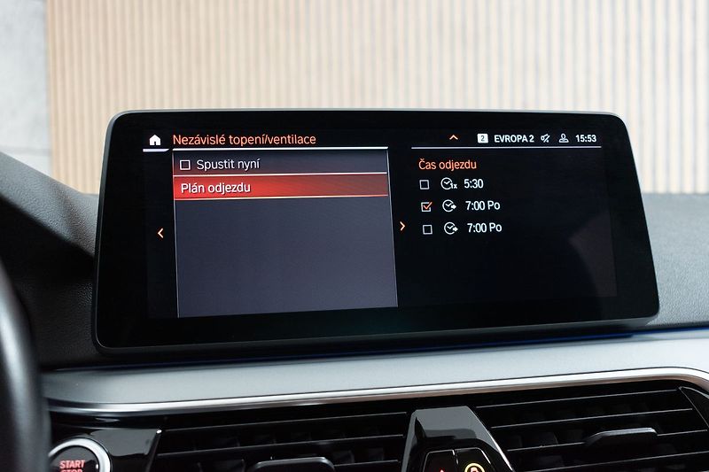 BMW Řada 5 530d xDrive*TAŽNÉ*N.TOPENÍ*ČR - fotka 38 z 48