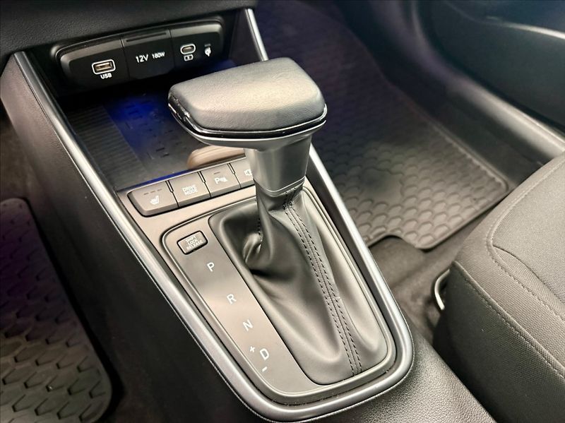 Hyundai Bayon 1,0 T-GDI STYLE 74KW - fotka 10 z 15