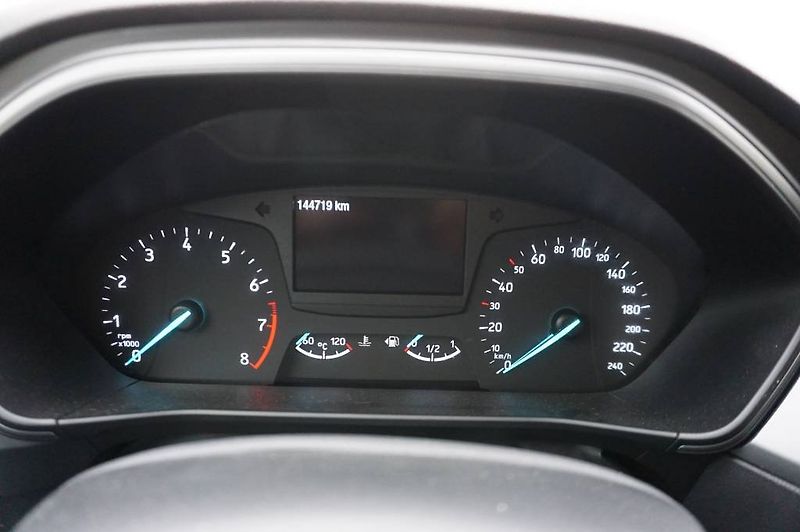 Ford Focus (2019) Fucus 1,0 92KW - fotka 14 z 21