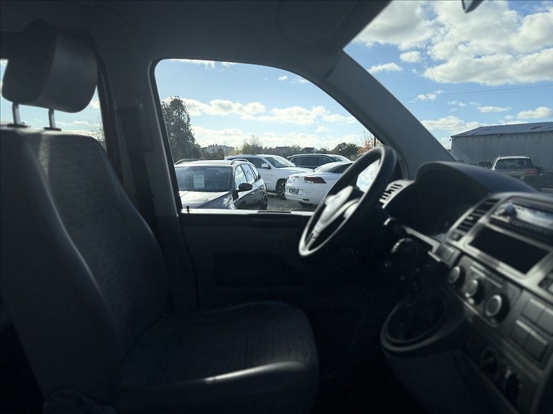 Volkswagen Transporter 2,0 TDI 103kW KLIMA 6KVALT DPH - fotka 22 z 24