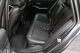 BMW Řada 3 2,0 320d 140 kW STEPTRONIC Zár - náhled 14