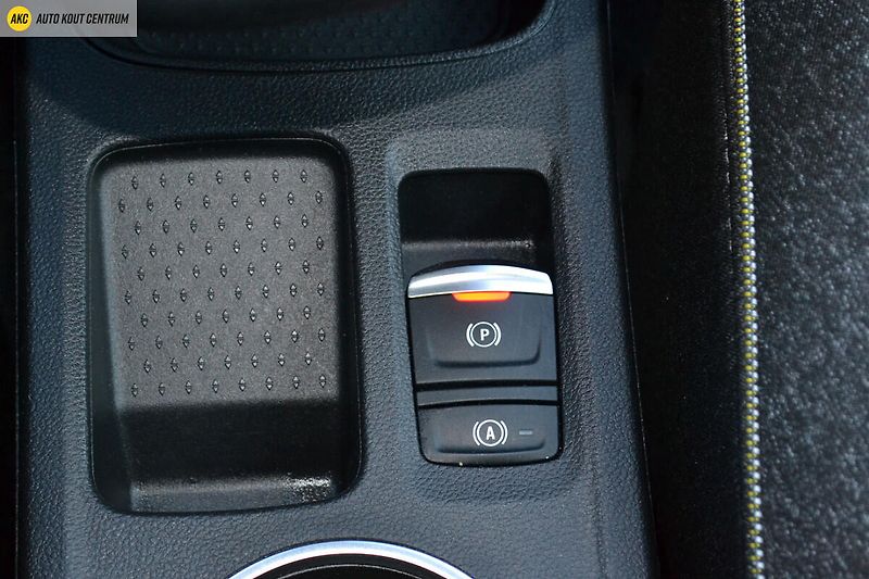 Renault Captur techno E-Tech full hybrid 145 - fotka 19 z 51