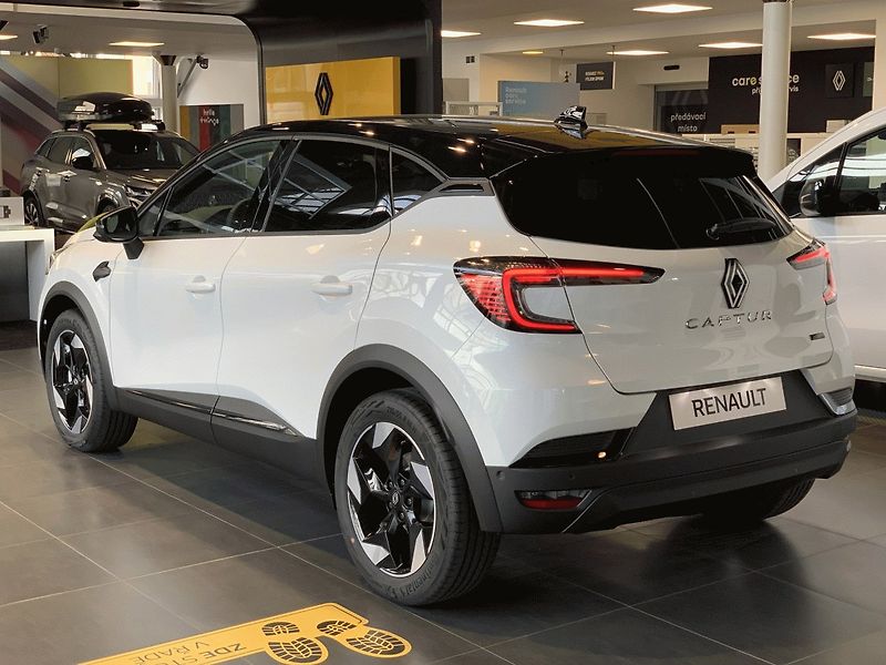 Renault Captur (2026) Techno full hybrid E-Tech 160 - fotka 5 z 11