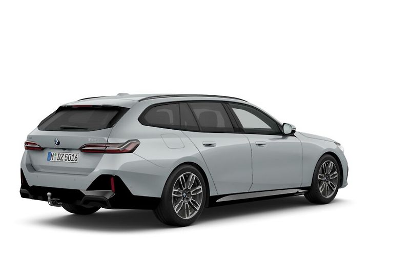 BMW Řada 5 540d xDrive Touring - fotka 2 z 4