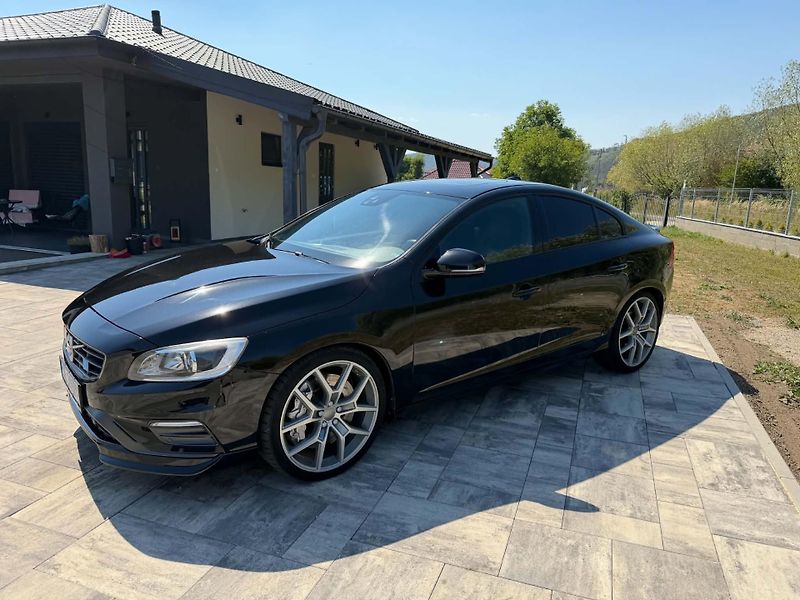 Volvo S60 (2016) S60 Polestar 1/750 T6 AWD 3.0  - fotka 1 z 17