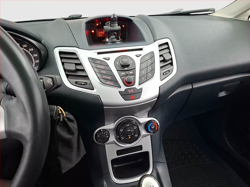 Ford Fiesta (2012) 1.25, ČR,1.maj - fotka 12 z 13