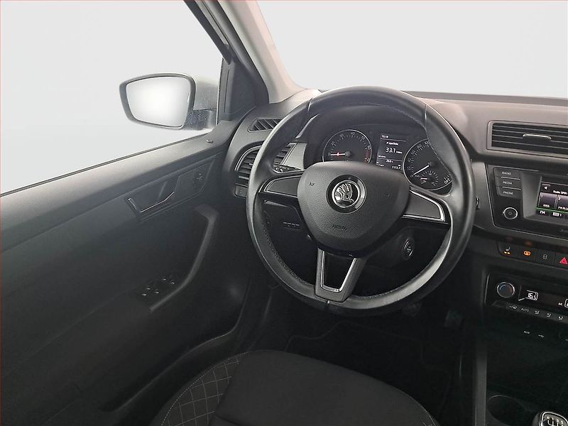 Škoda Fabia (2017) Style 1.0 TSI, ČR,1.maj - fotka 7 z 15