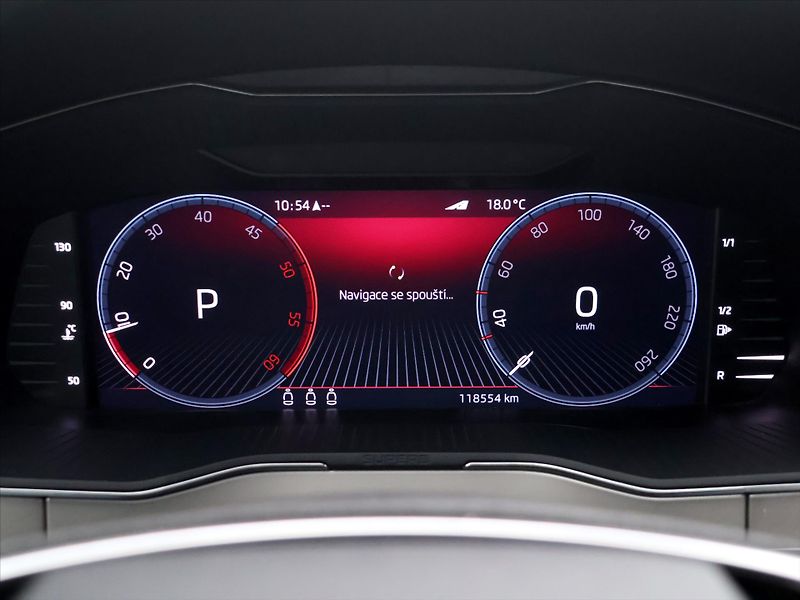 Škoda Superb 2,0 TDI 110kW Style DSG LED CZ - fotka 18 z 38