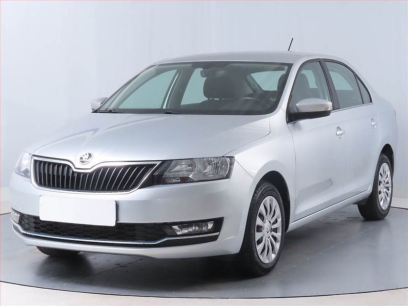 Škoda Rapid (2019) Style 1.0 TSI, Serv.kniha - fotka 2 z 14