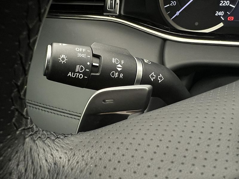 Land Rover Range Rover Evoque D200 AWD HSE AUT - fotka 28 z 53