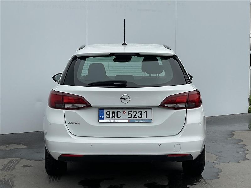 Opel Astra 1,5 CDTi Edition ST PDC+AC - fotka 22 z 23
