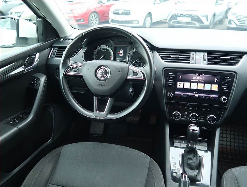 Škoda Octavia (2018) Style 1.6 TDI, Automat, ČR - fotka 7 z 16